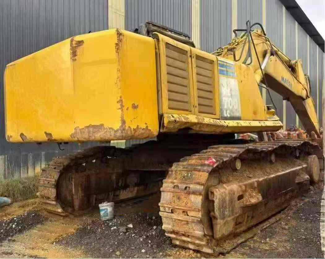 Buy Komatsu WA700-3 Used Excavator / 4