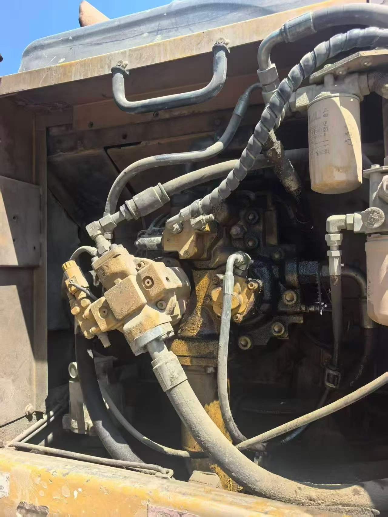 Buy Caterpillar 330B Used Excavator / 4