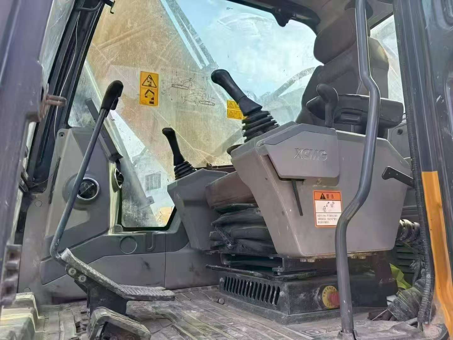 Buy XCMG XE215DA Used Excavator / 8