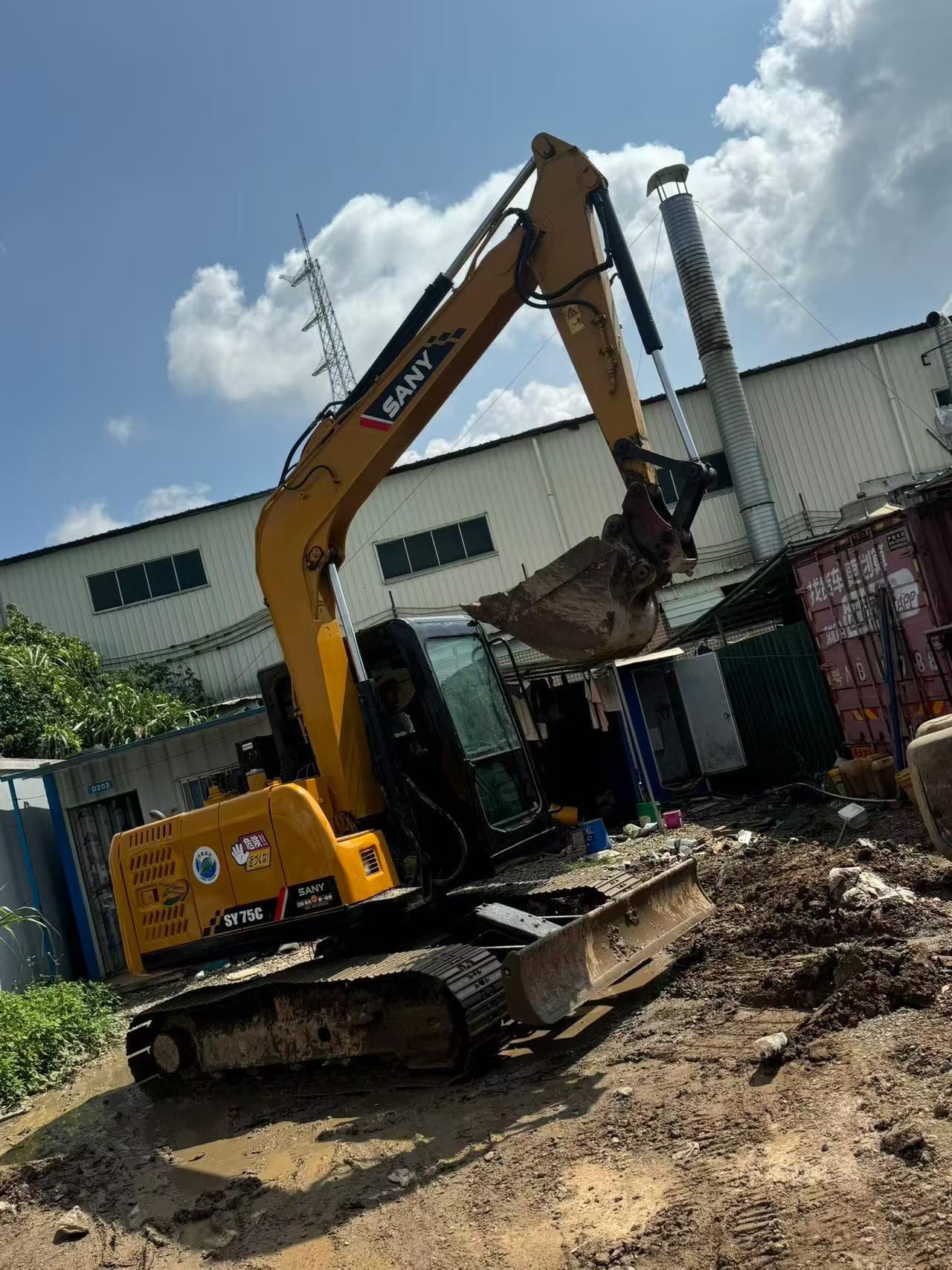 Buy Sany SY75C-8 Used Excavator / 2