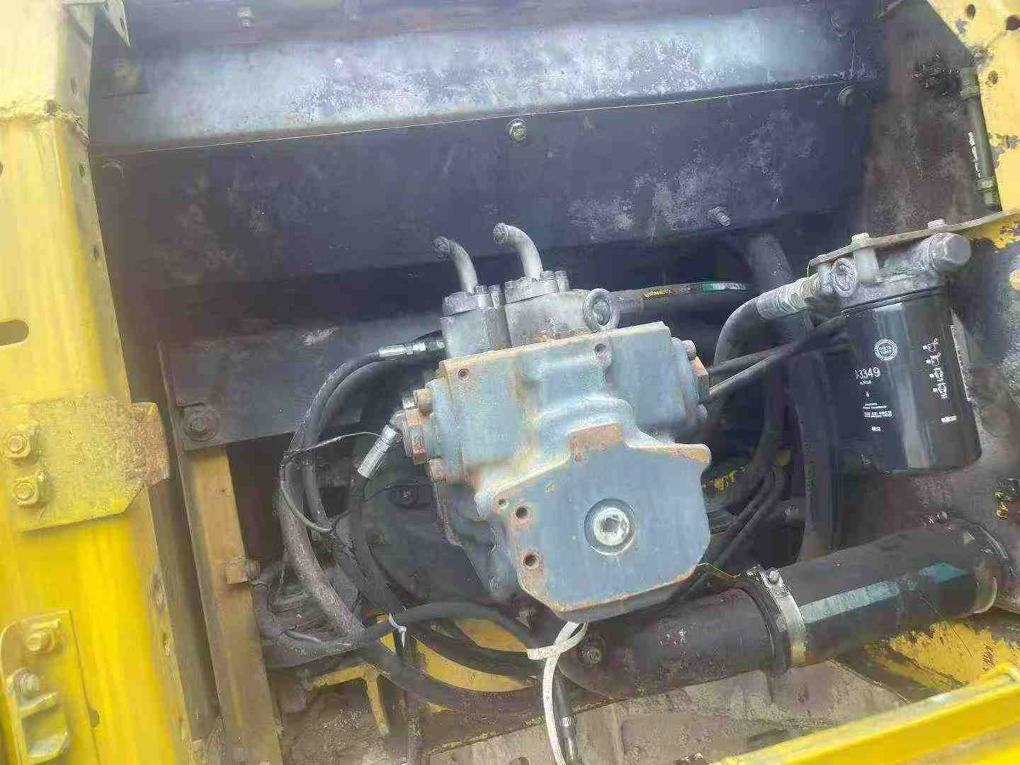 Buy Komatsu PC200-7 Used Excavator / 6