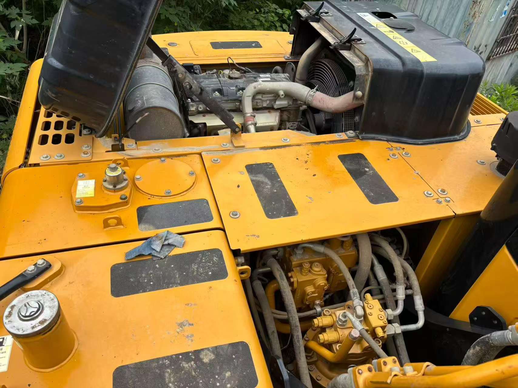 Buy Sany SY205C Used Excavator / 4