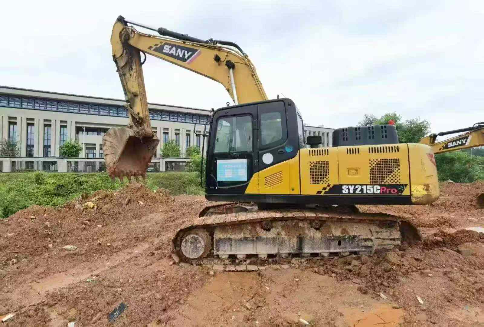 Buy Sany SY200C Used Excavator / 6