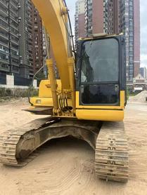 Купить Подержанный Экскаватор Komatsu PC130-8 / 3 Купить Подержанный Экскаватор Komatsu PC130-8 / 3