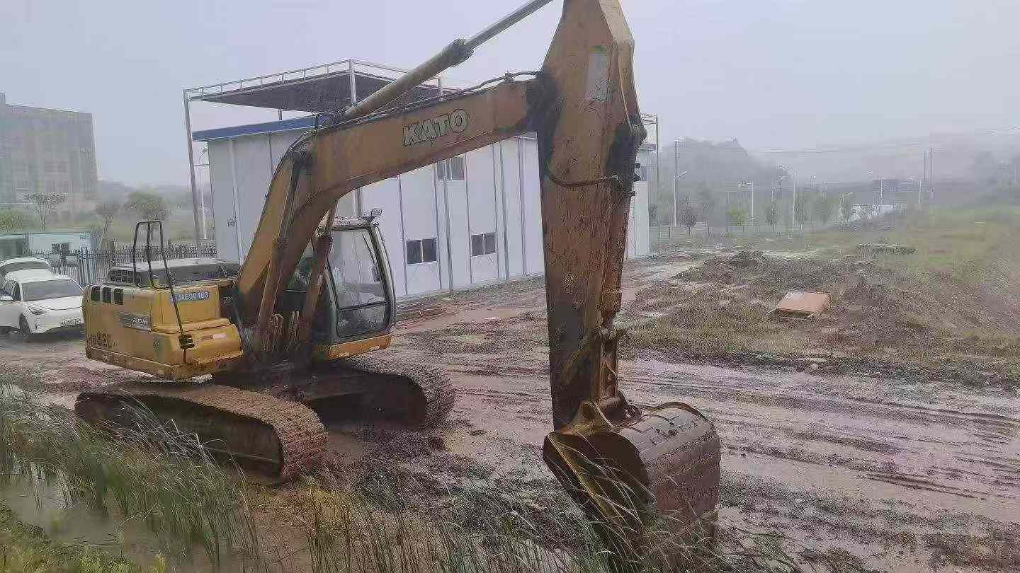 Buy Kato Used Excavator / 3