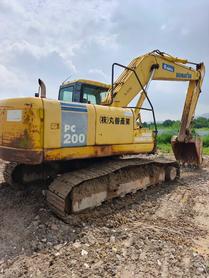 Buy Komatsu PC200-7 Used Excavator / 2 Buy Komatsu PC200-7 Used Excavator / 2