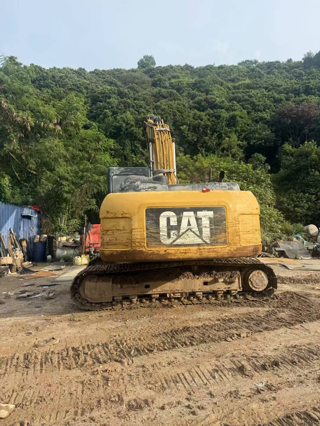 Buy Caterpillar 320D Used Excavator / 1