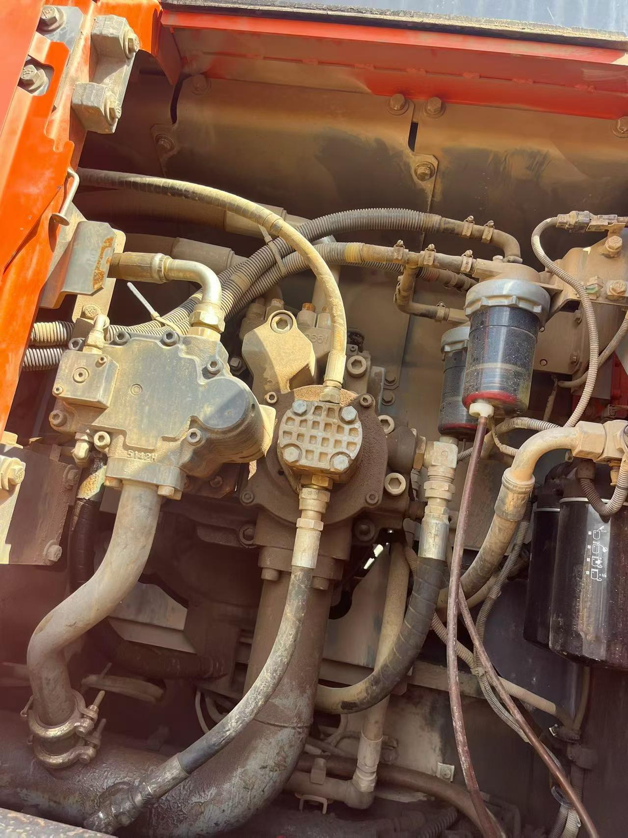 شراء حفارة Hitachi ZX490LCH-5A مستعملة / 9