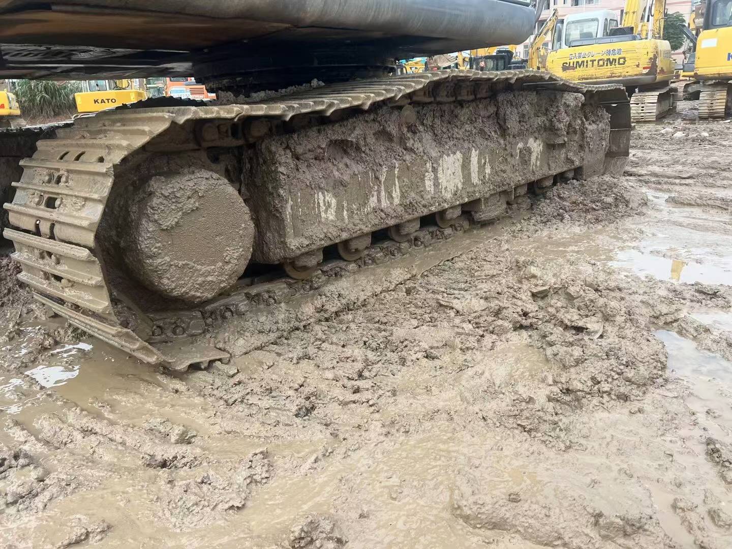 شراء حفارة XCMG XE215CA مستعملة / 5