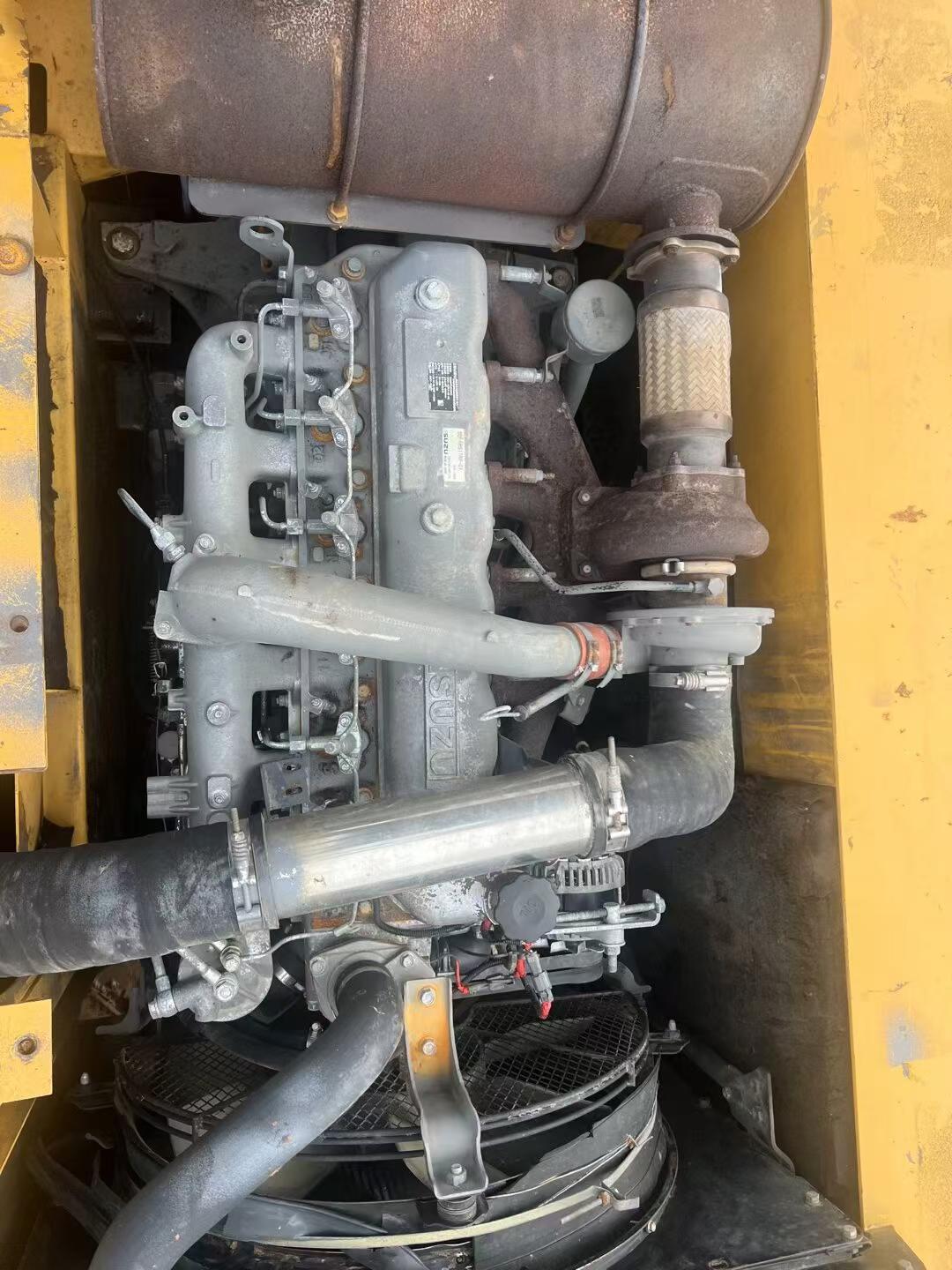 شراء حفارة XCMG XE215CA مستعملة / 8