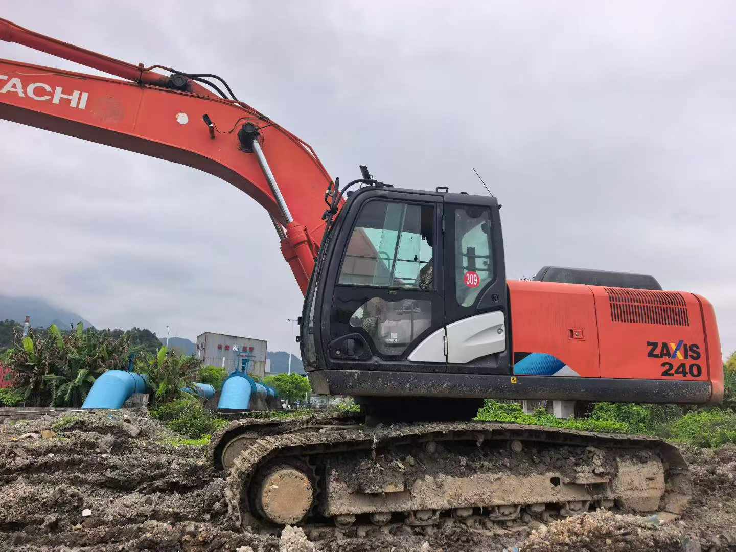 Buy Hitachi ZX240-5A Used Excavator / 7 Buy Hitachi ZX240-5A Used Excavator / 7
