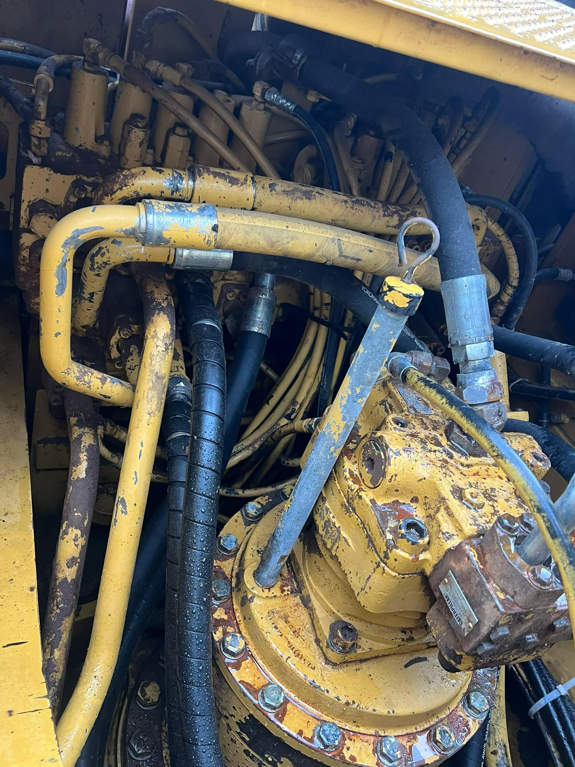 Buy Caterpillar 324D Used Excavator / 6