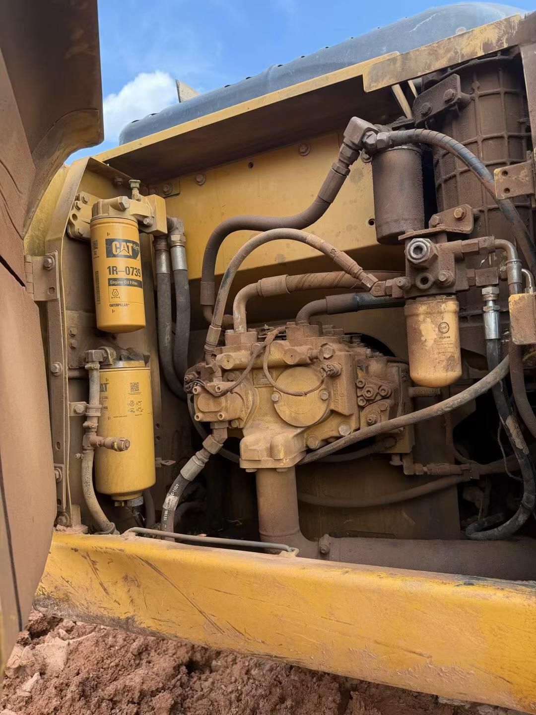 Buy Caterpillar 320D Used Excavator / 3