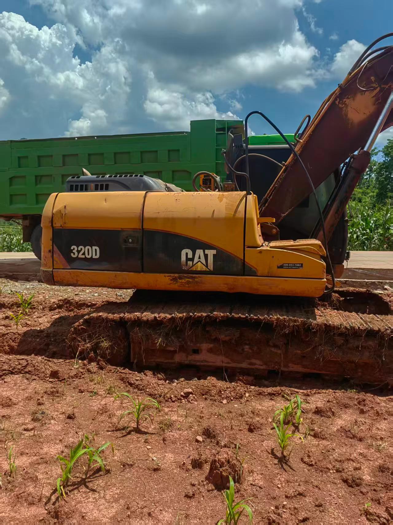 Buy Caterpillar 320D Used Excavator / 4