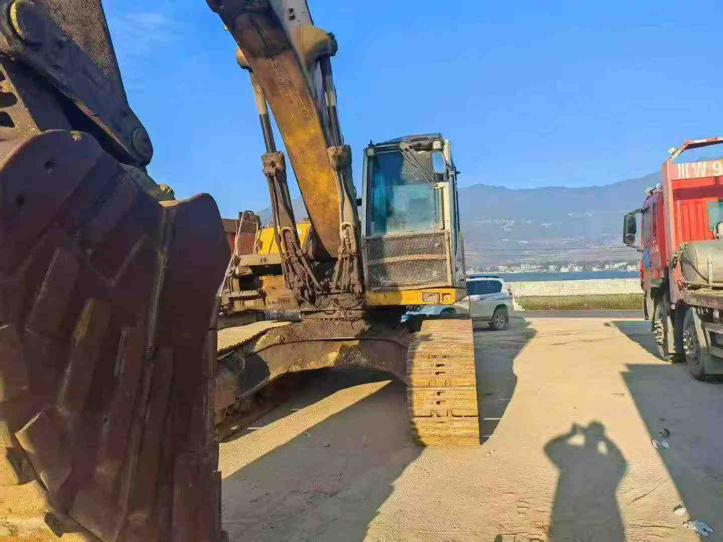 شراء Liebherr R944B مستعمل حفارة