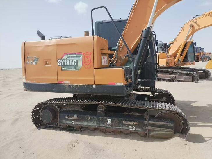 Buy Sany SY125C Used Excavator / 1