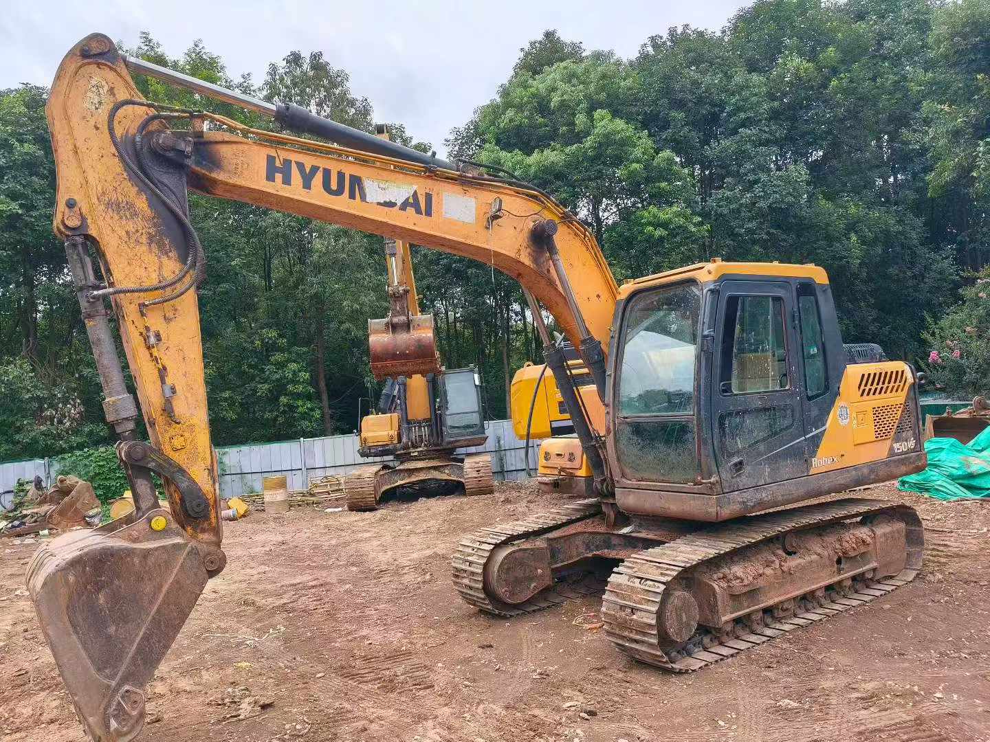 Buy Hyundai R130W Used Excavator / 1