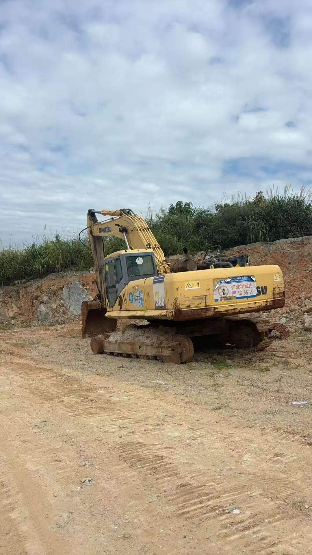 Buy Komatsu PC360-7 Used Excavator / 3