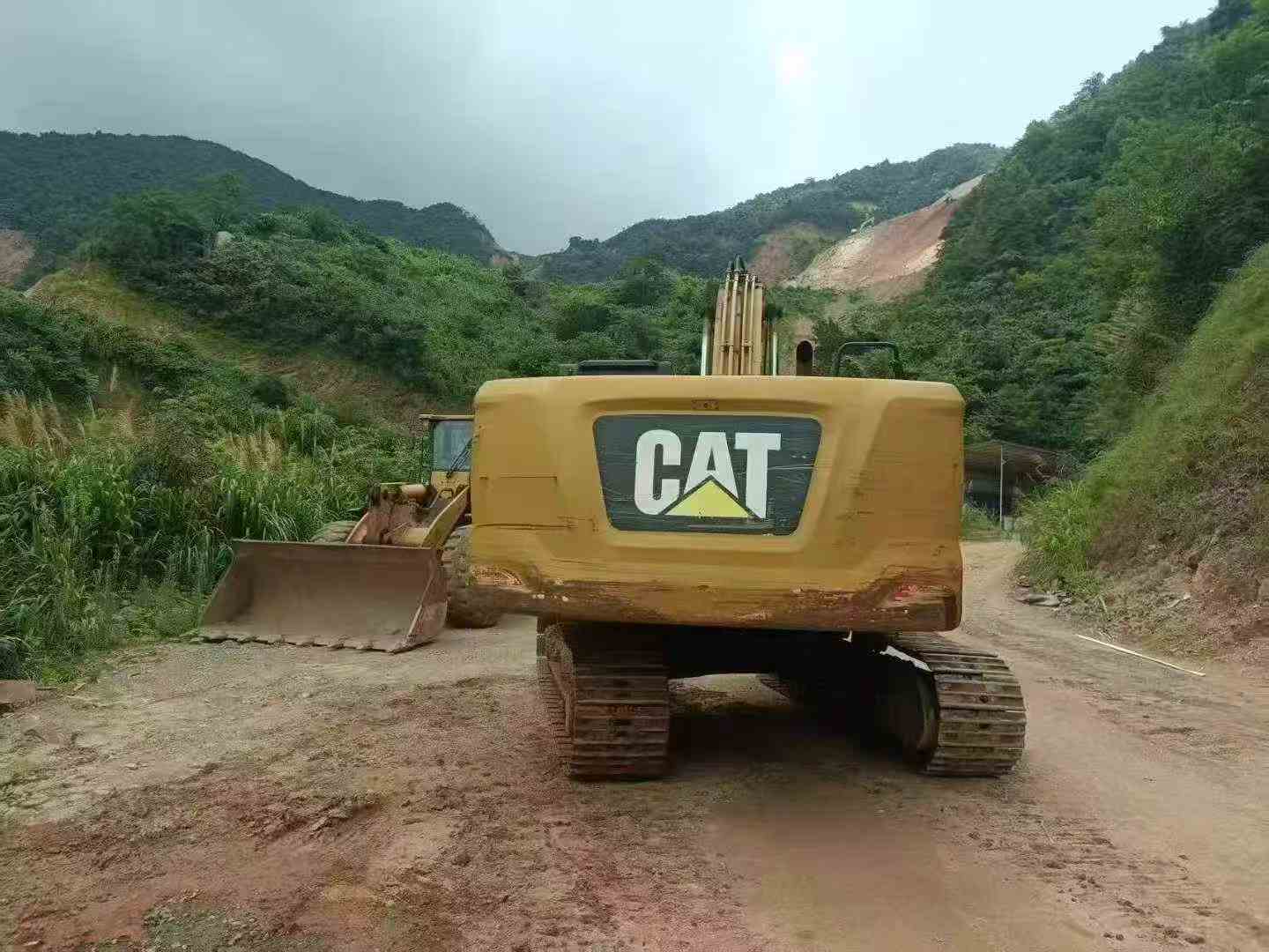 Buy Caterpillar 330B Used Excavator / 2