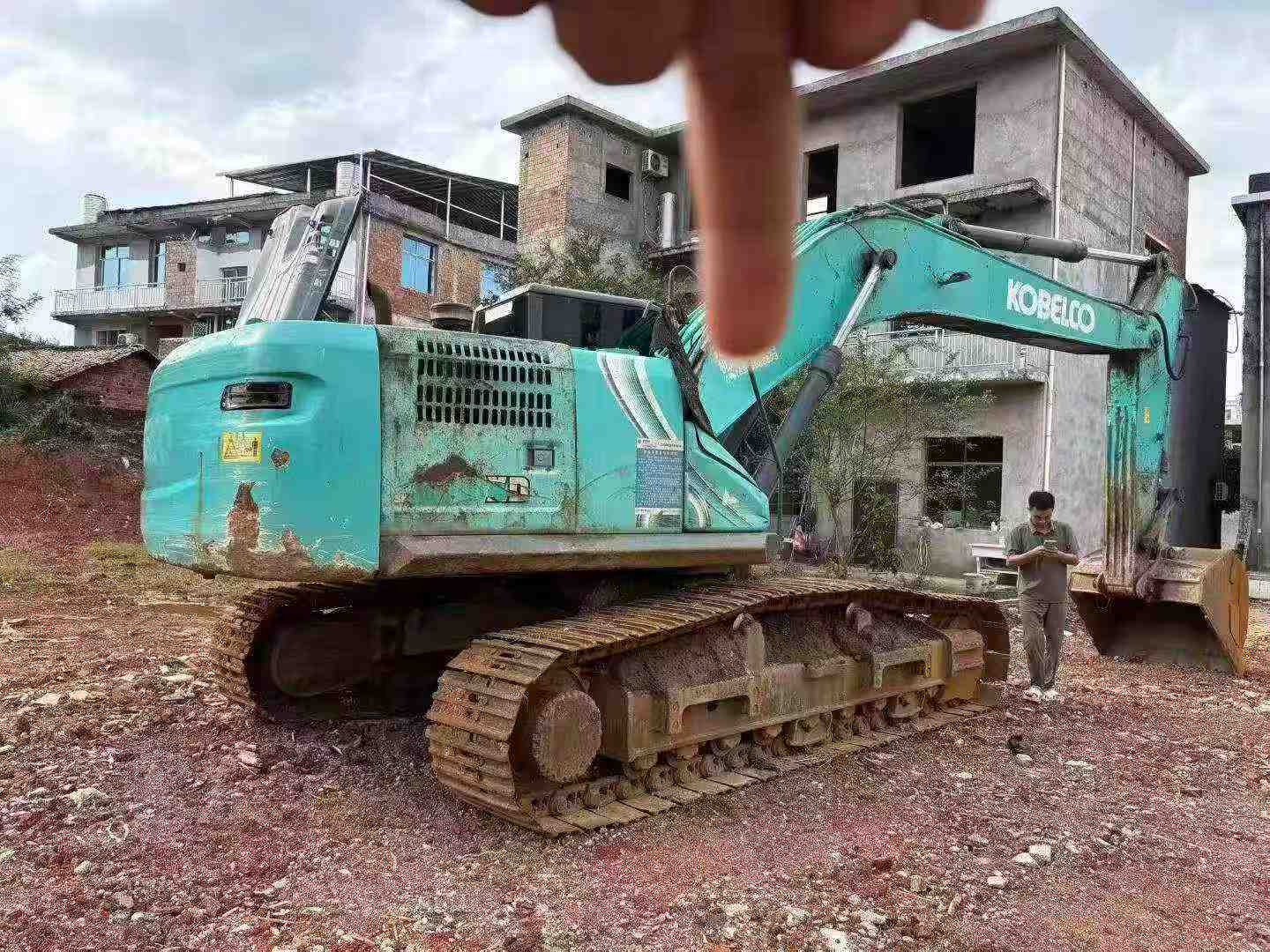 شراء حفارة Kobelco SK17SR مستعملة / 2