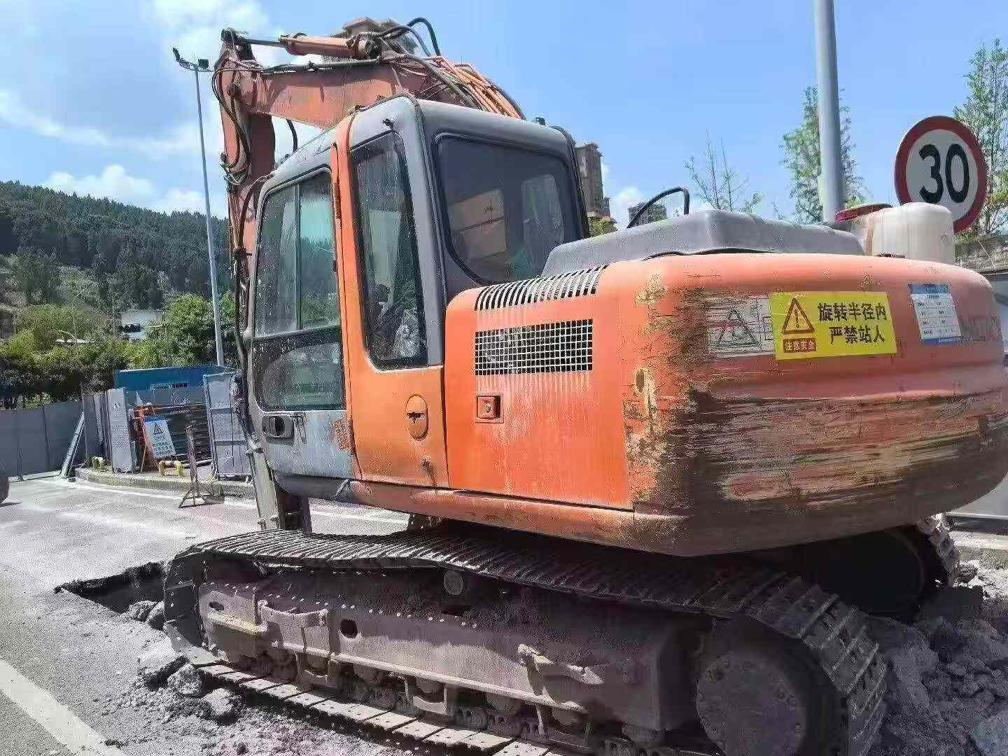 Buy Hitachi EX130 Used Excavator / 1