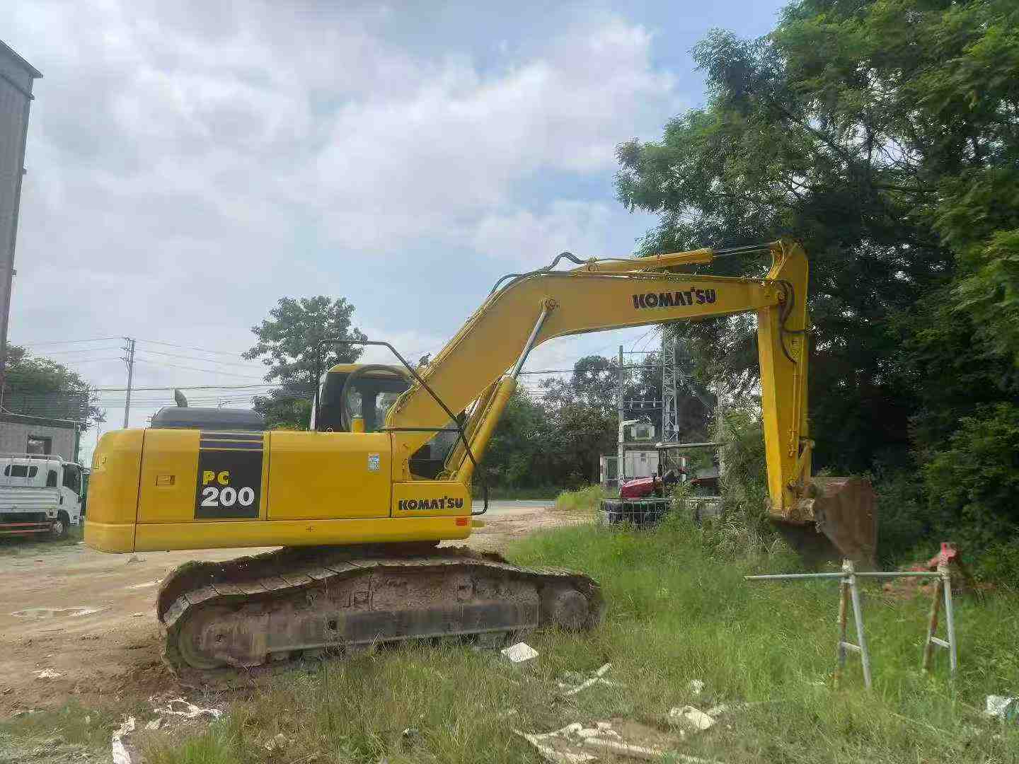 Buy Komatsu PC200-7 Used Excavator / 3