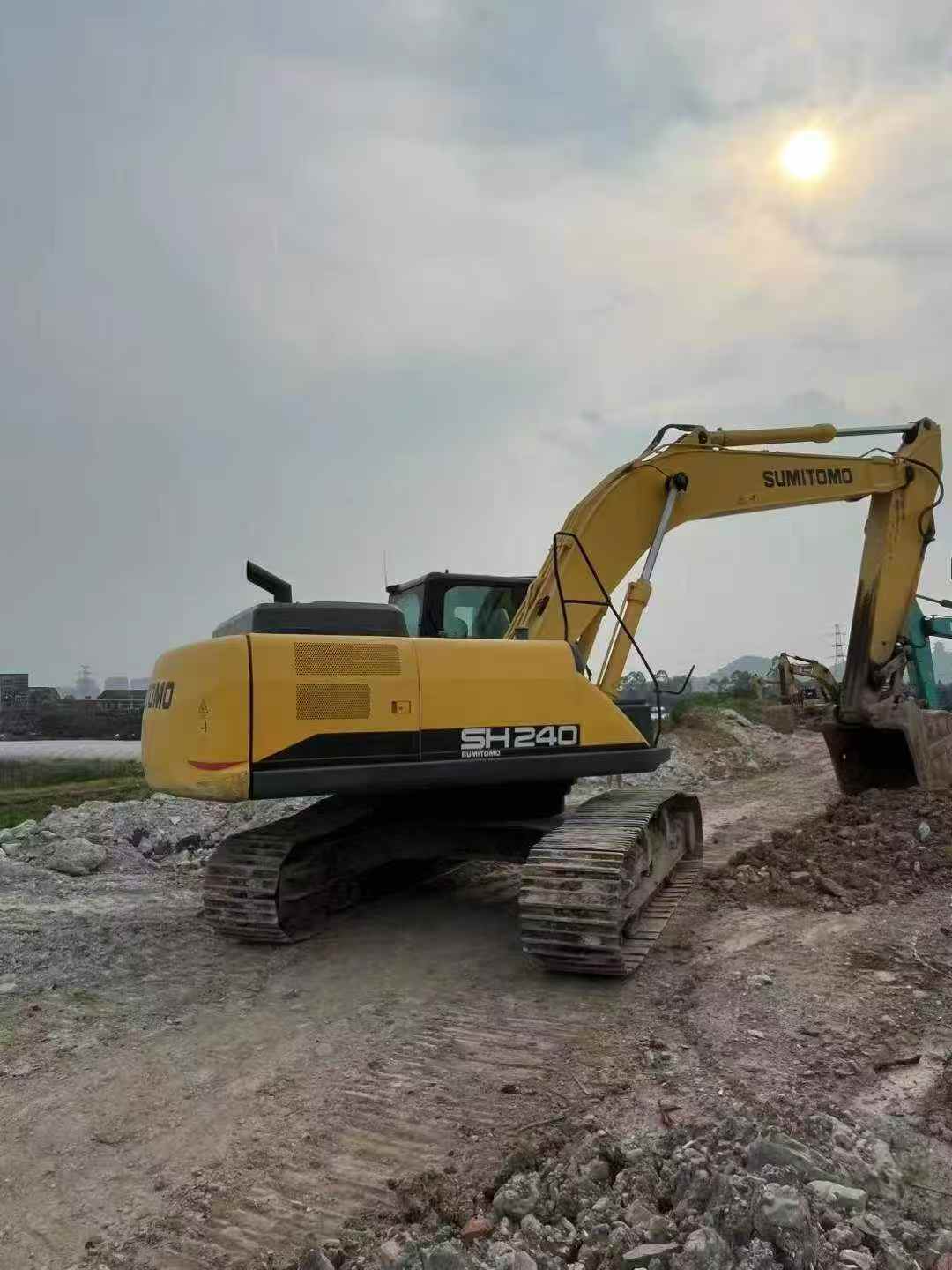 Buy Sumitomo SH240-6 Used Excavator / 7 Buy Sumitomo SH240-6 Used Excavator / 7