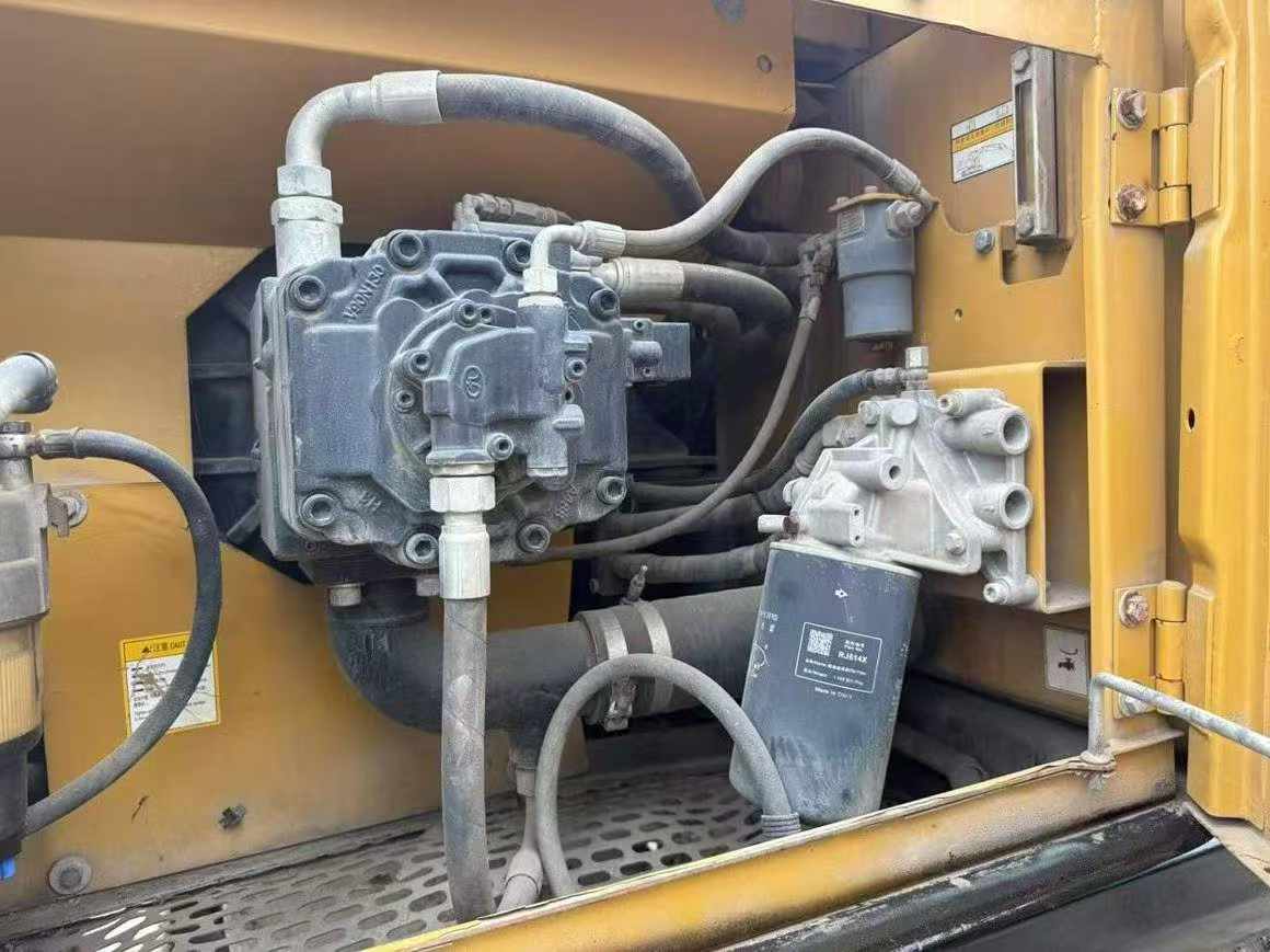 Buy Sany SY205C Used Excavator / 4