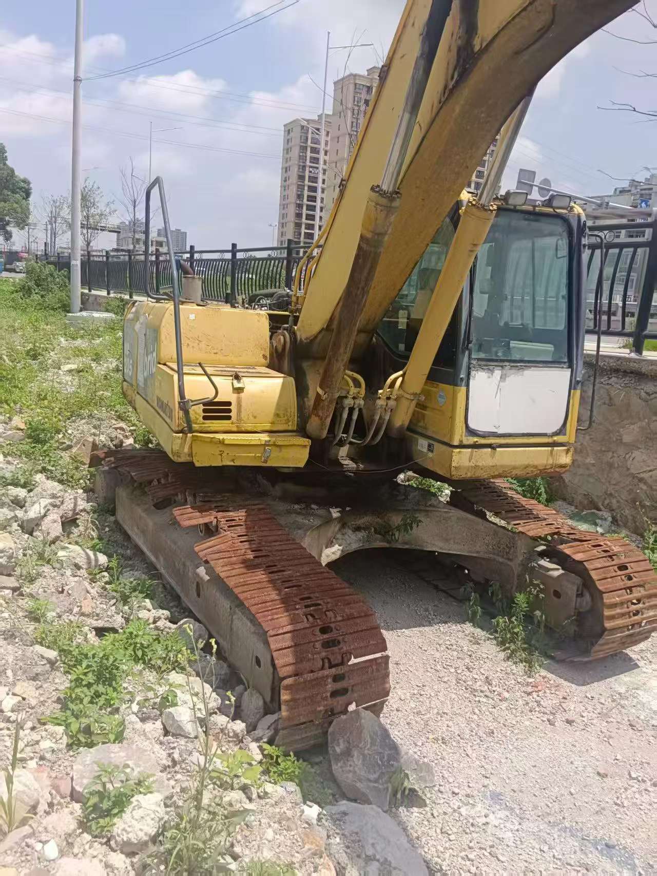 Buy Komatsu HB205-1 Used Excavator / 5