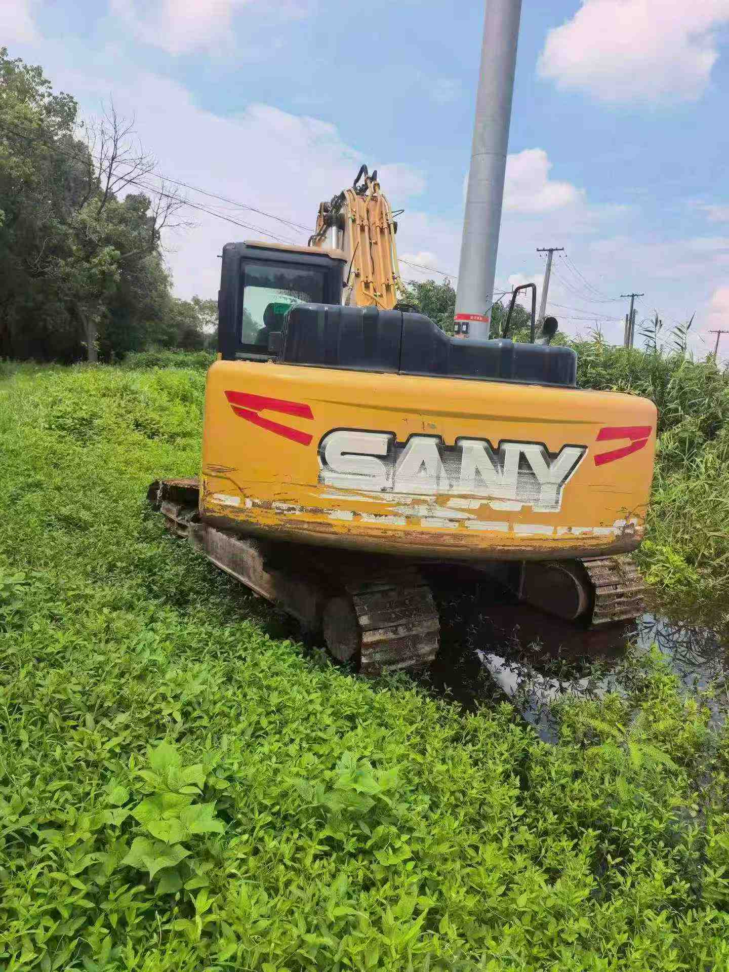 Buy Sany SY205C-8 Used Excavator / 2