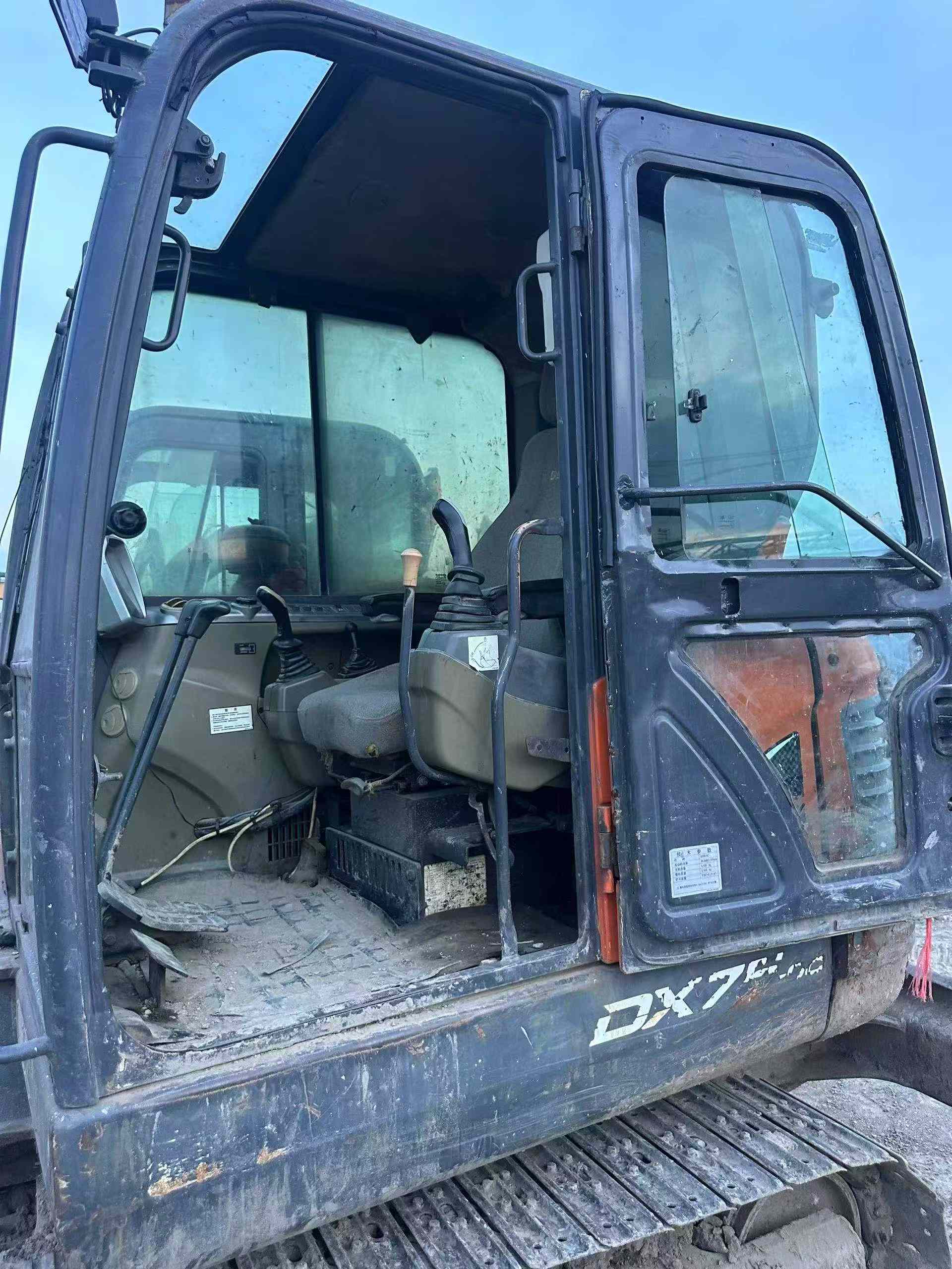 Buy Doosan DH55 Used Excavator / 6 Buy Doosan DH55 Used Excavator / 6