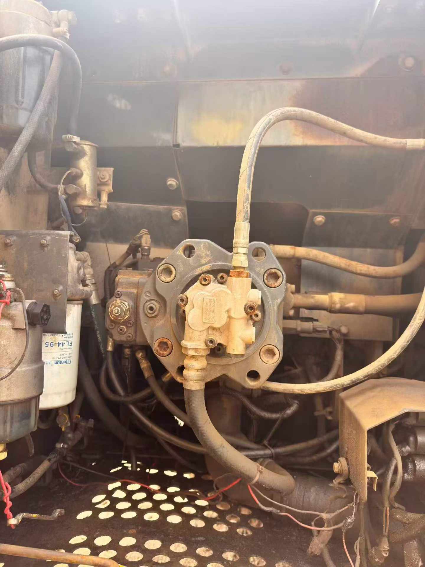Buy Sumitomo SH210-5 Used Excavator / 5
