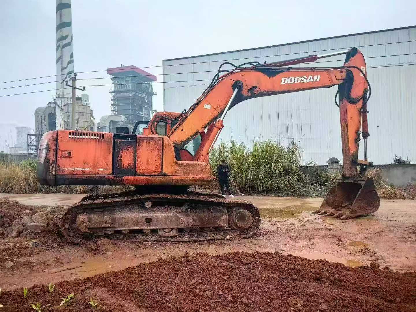 Buy Doosan DH215-7 Used Excavator / 3