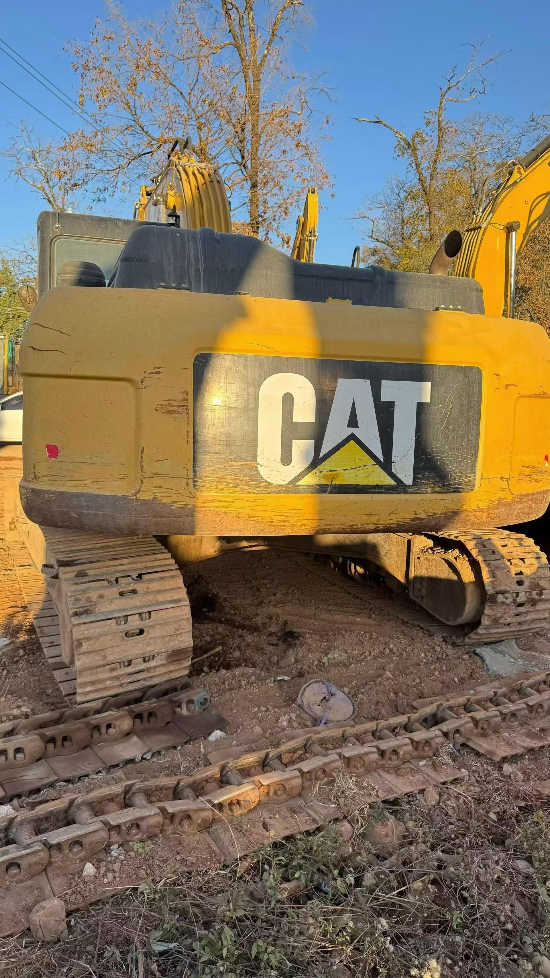 Buy Caterpillar 326DL Used Excavator / 1