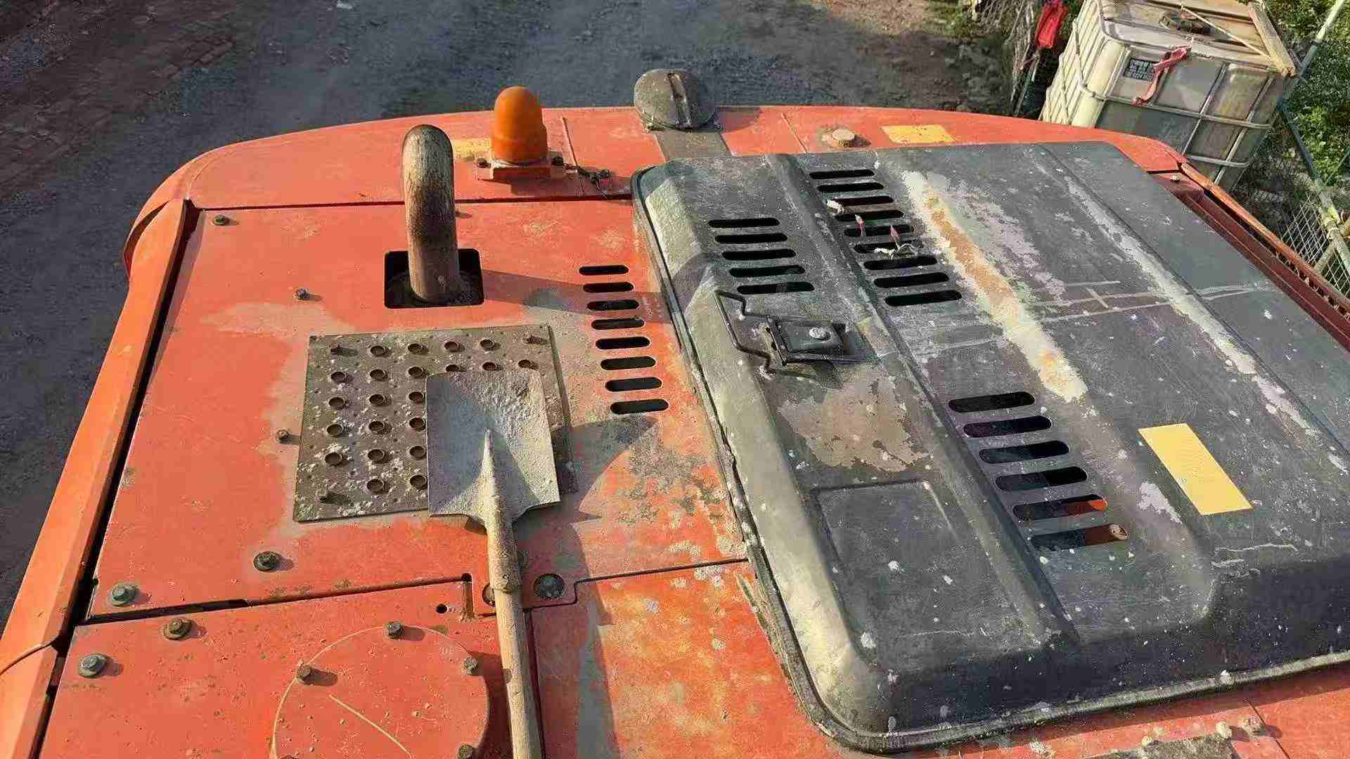 Buy Hitachi EX200-3 Used Excavator / 7