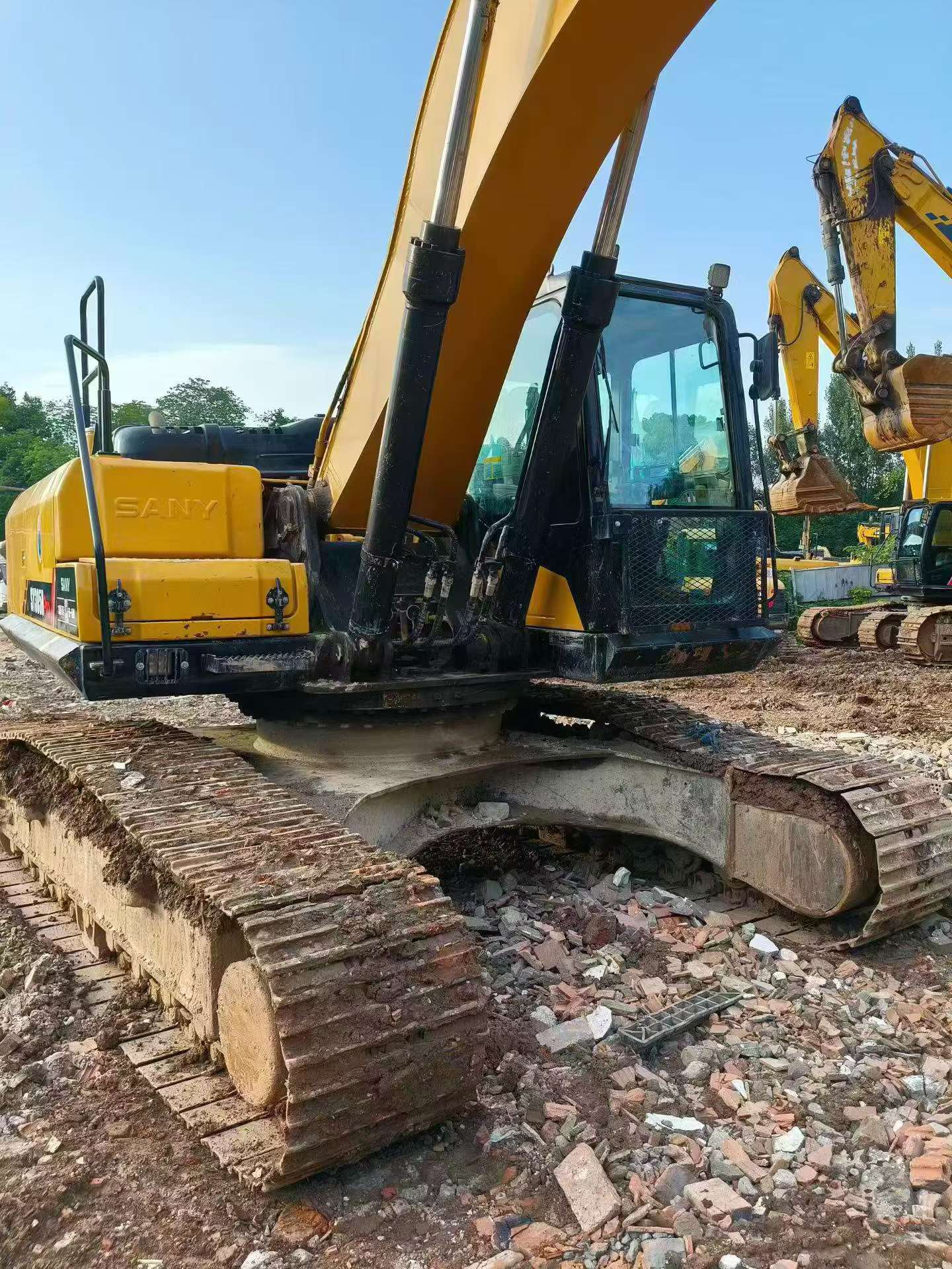 Buy Sany SY245H Used Excavator / 3