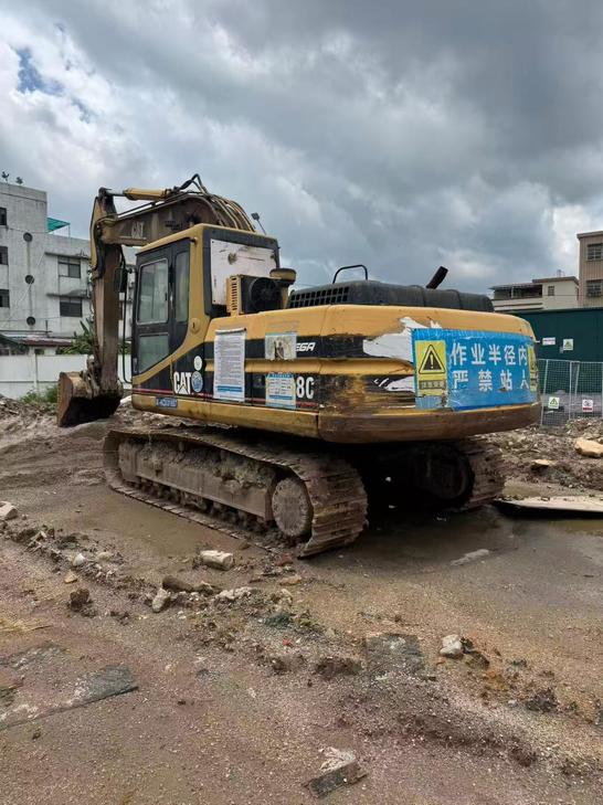 Buy Caterpillar 320B Used Excavator / 1