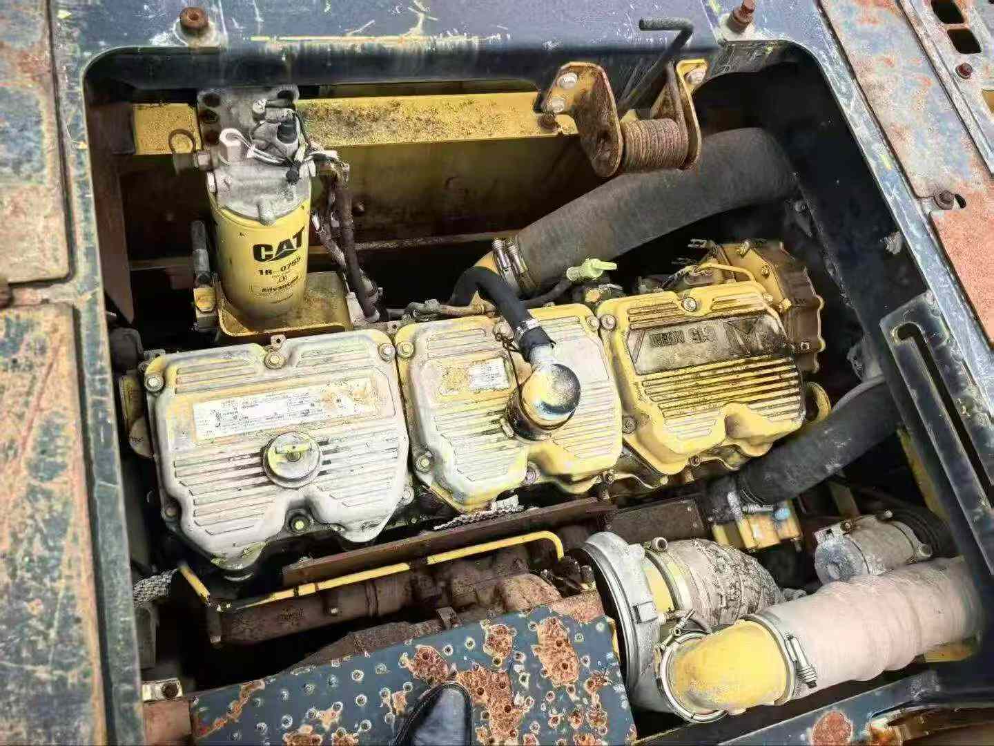 Buy Caterpillar 374D Used Excavator / 2