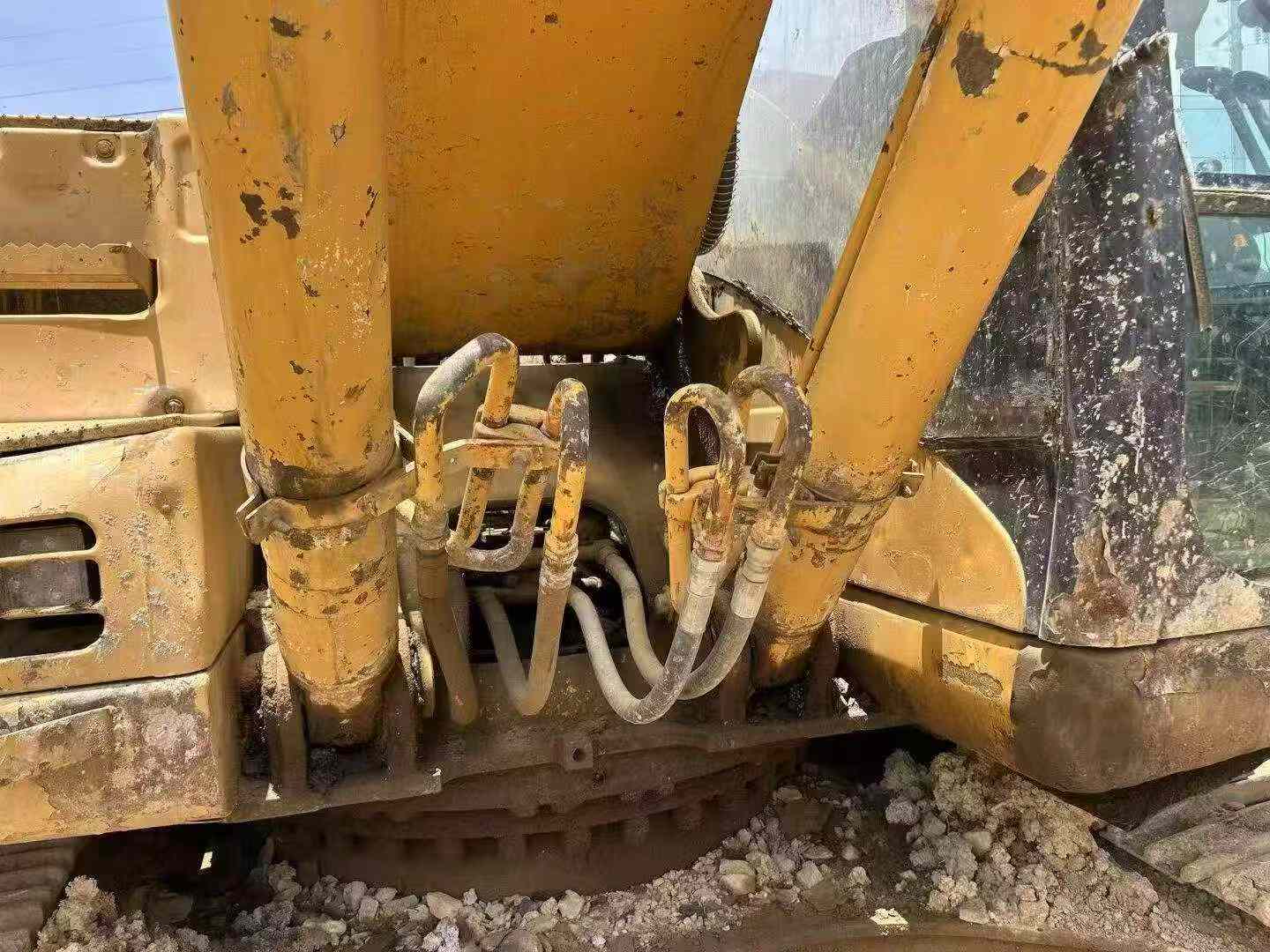 Buy Caterpillar 320C Used Excavator / 3