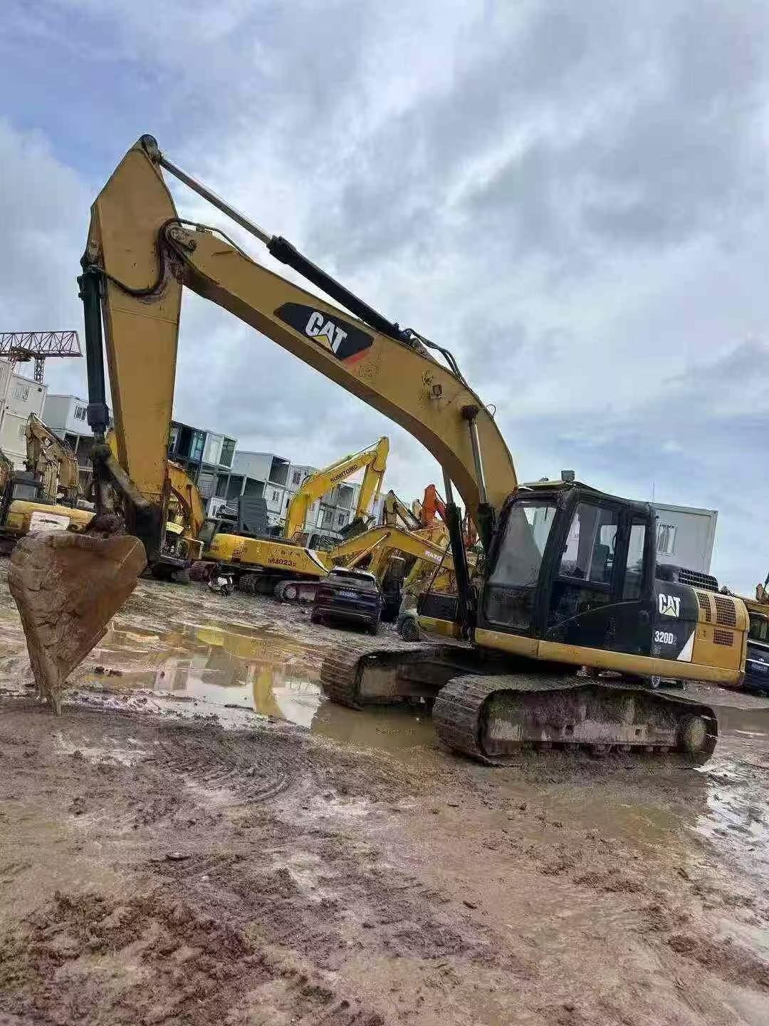 Buy Caterpillar 320D2GC Used Excavator / 3