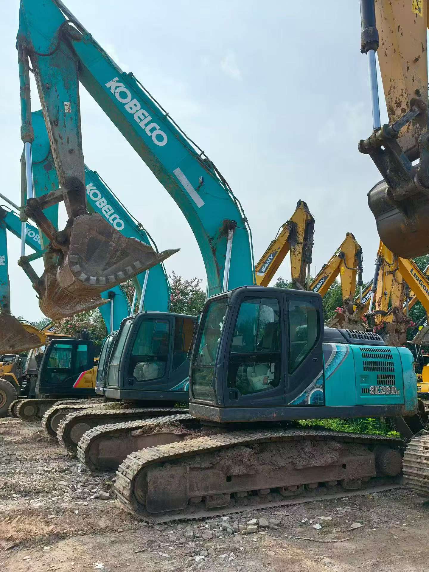 Buy Kobelco SK260 Used Excavator / 3