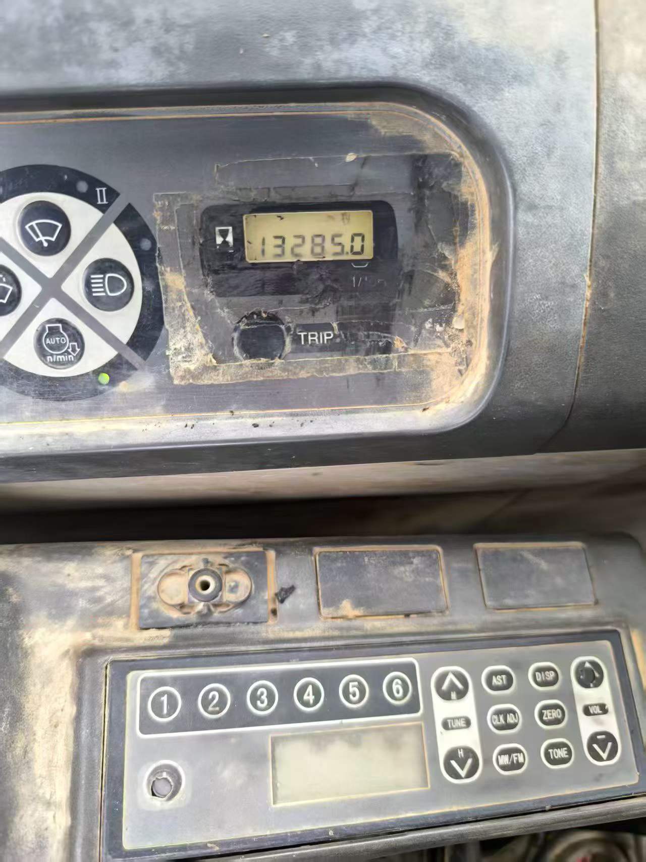 Buy Sumitomo SH210A5 Used Excavator / 8 Buy Sumitomo SH210A5 Used Excavator / 8