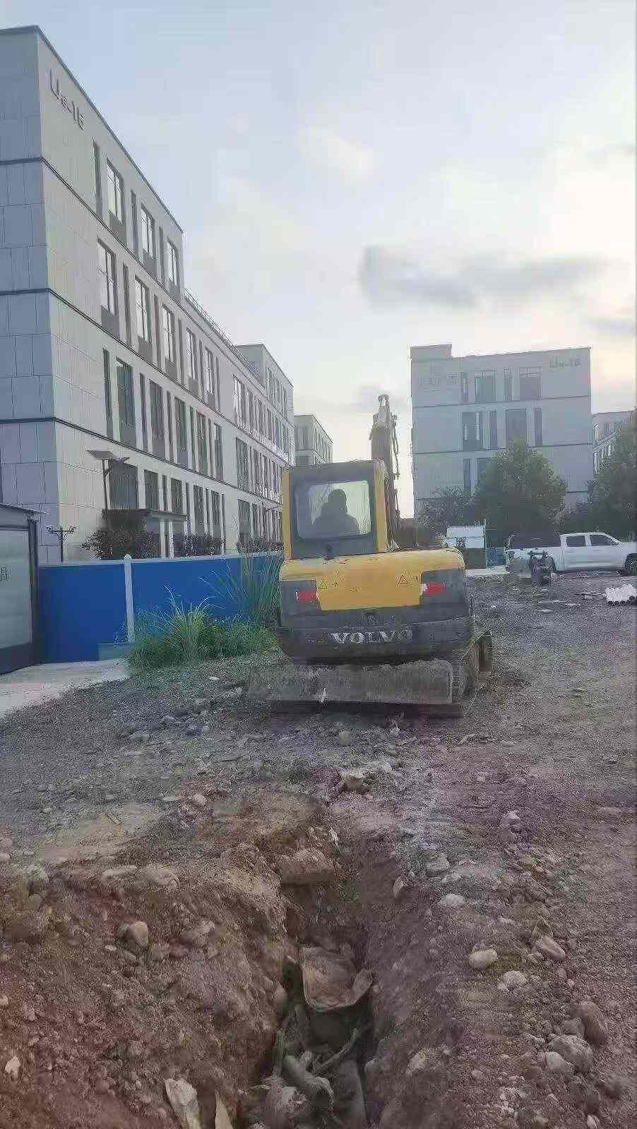 Buy Volvo EC55 Used Excavator / 3 Buy Volvo EC55 Used Excavator / 3