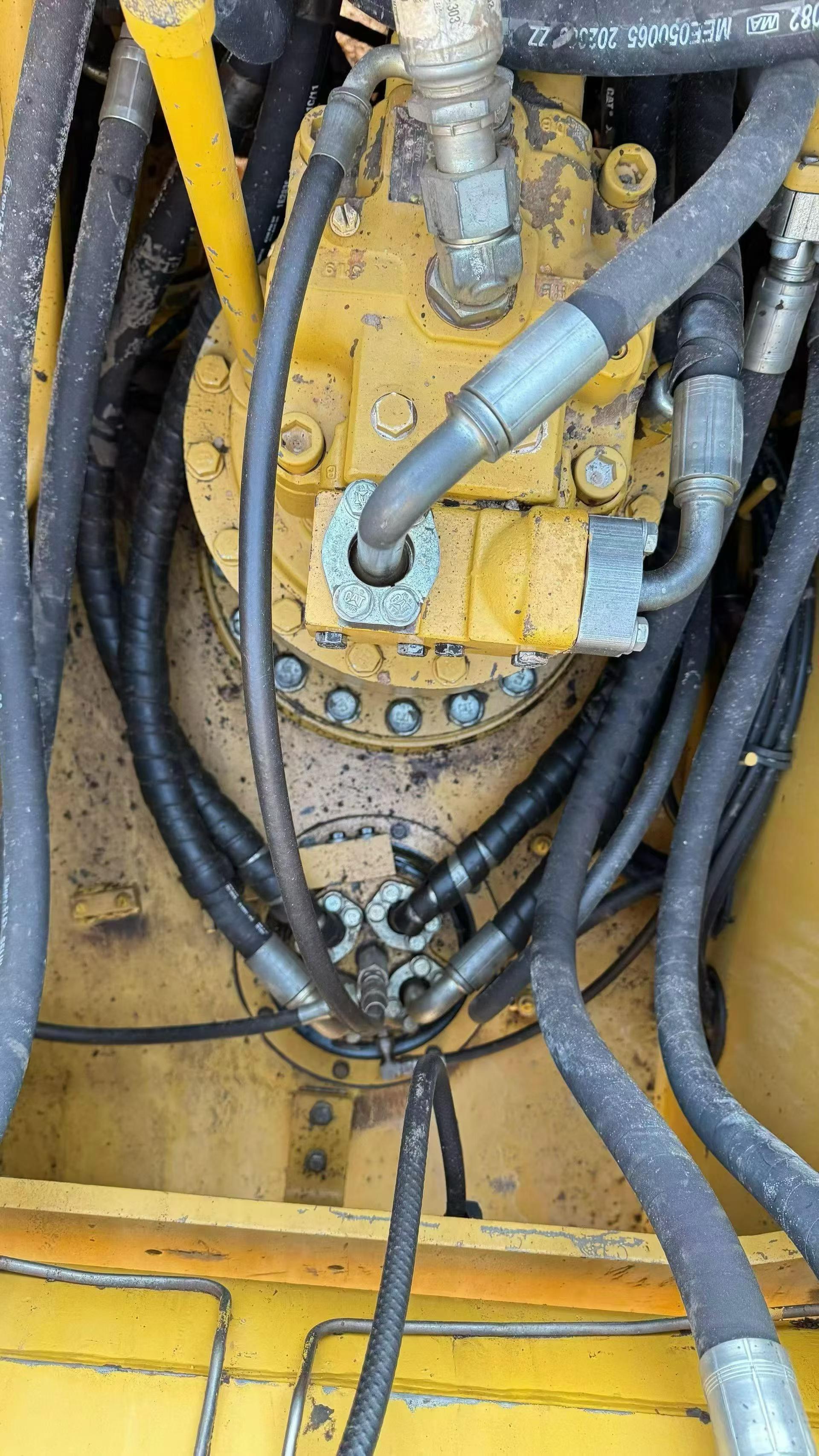 Buy Caterpillar 326DL Used Excavator / 4 Buy Caterpillar 326DL Used Excavator / 4