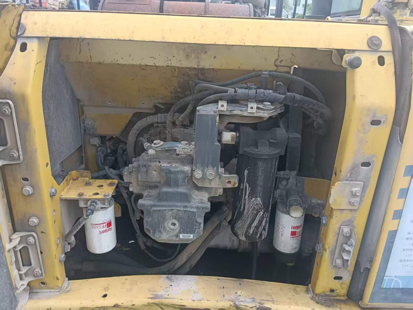 Buy Komatsu HB205-1 Used Excavator / 4