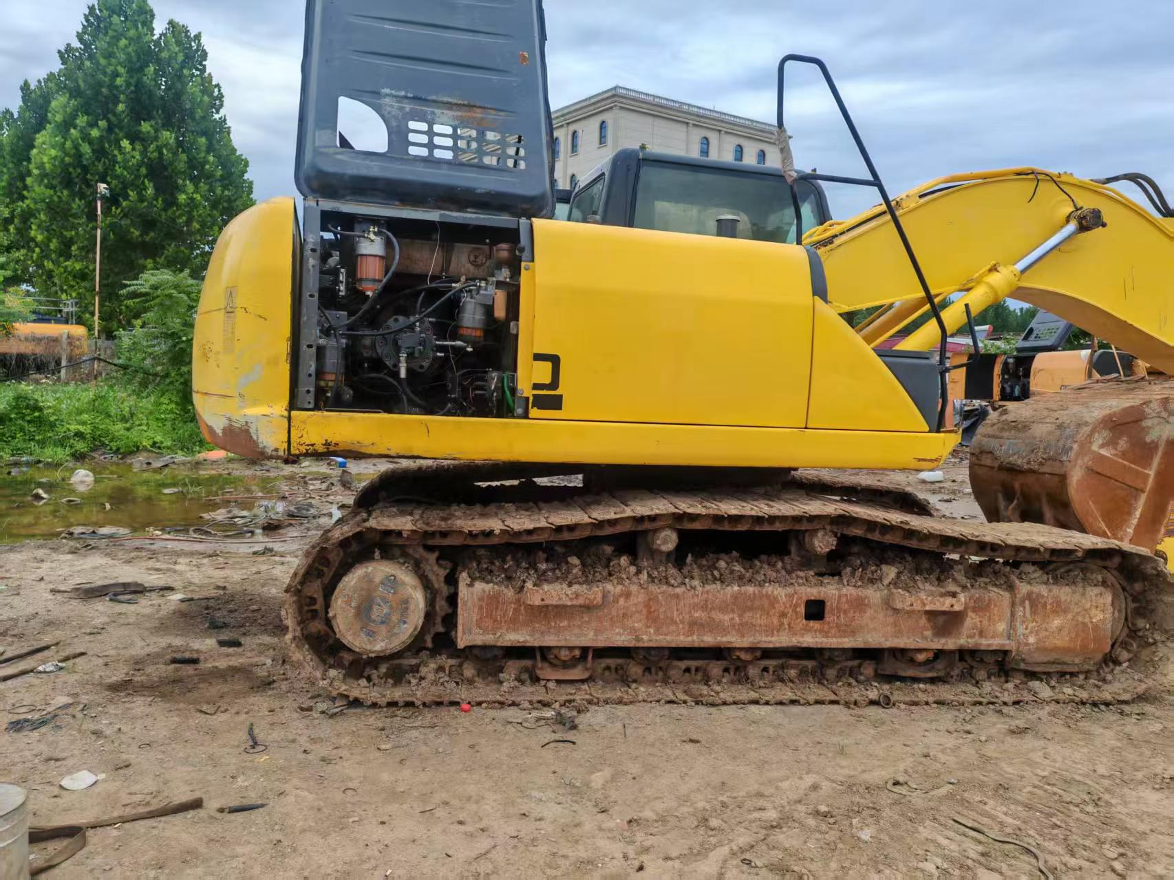Buy Sumitomo SH210-5 Used Excavator / 1