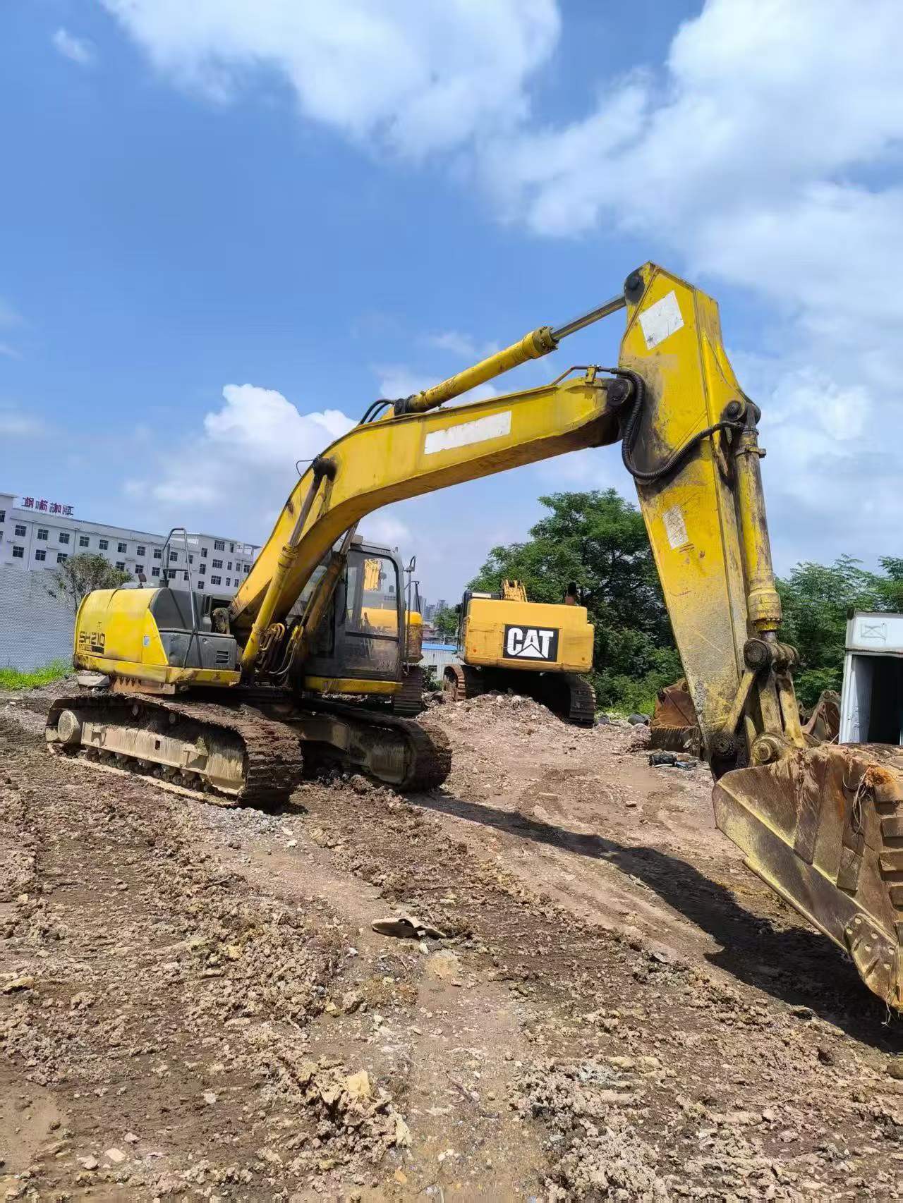 Buy Sumitomo SH210A5 Used Excavator / 1