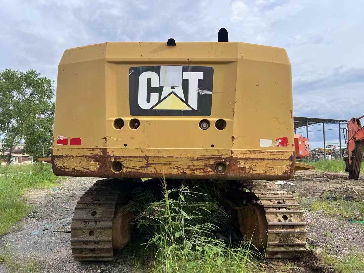 Buy Caterpillar 374D Used Excavator / 2
