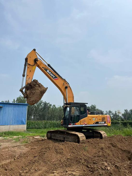 Buy Sany SY305H Used Excavator / 1