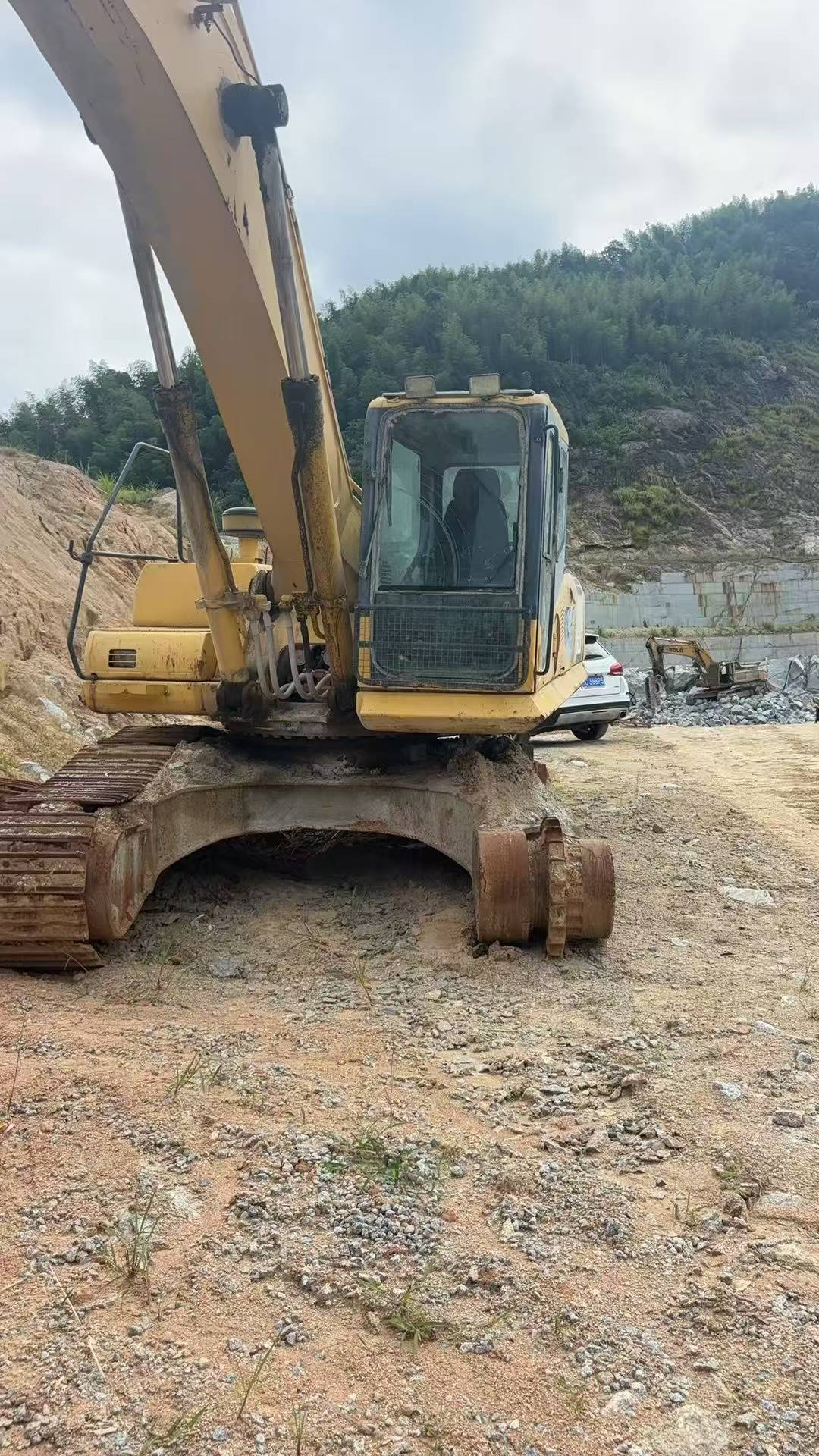 Buy Komatsu PC360-7 Used Excavator / 2